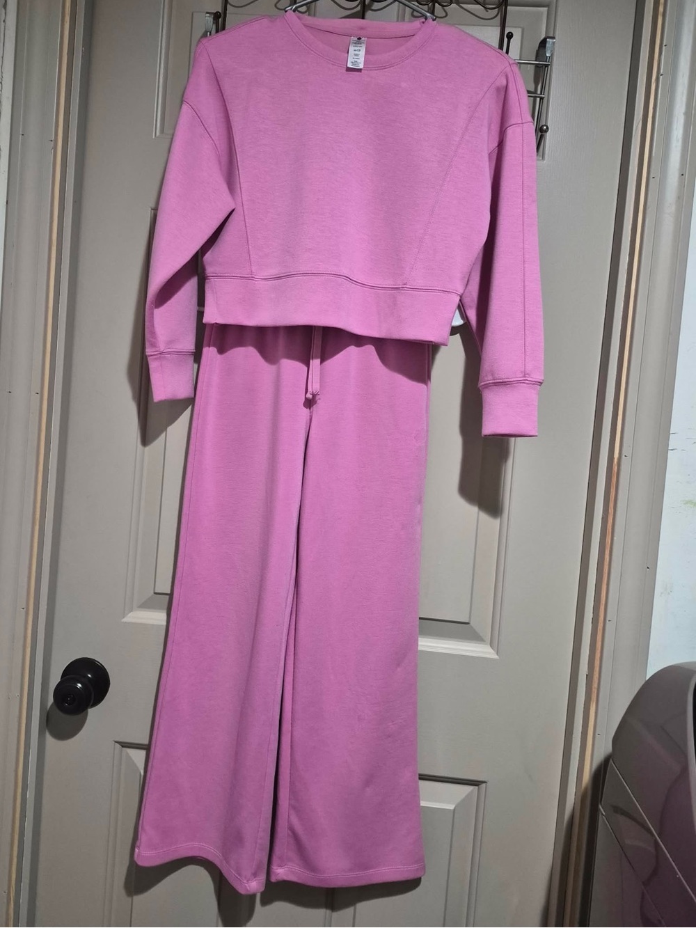Yogalicious Pink Set Girls Scuba Cropped Crewneck Sweatshirt With Wide Legs Pant